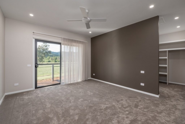 Alpine Road Ovens Bedroom