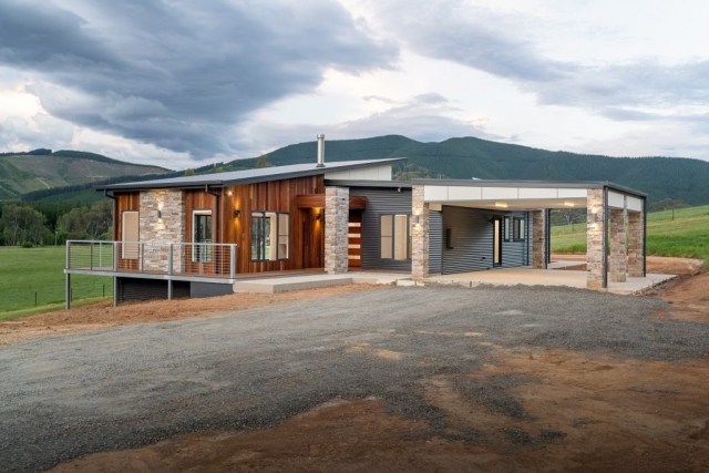 Great Alpine Road Outside