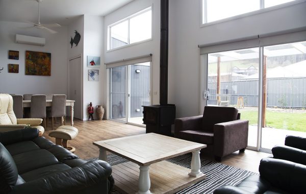 Mountain Mist Drive, Bright